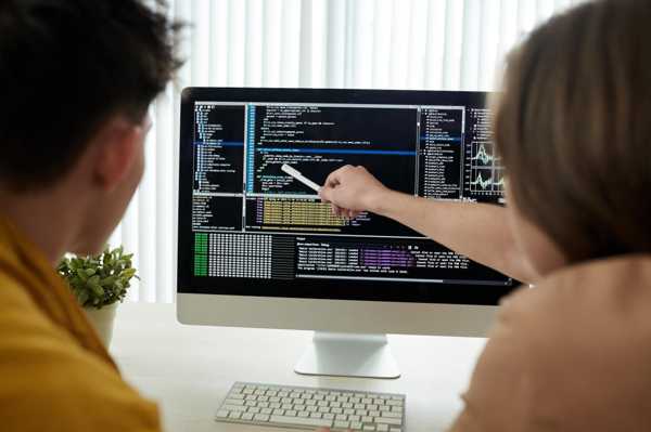 Article Cover Image: Choosing the Right CMS for Your Enterprise: A Comparison of Contentful and WordPress