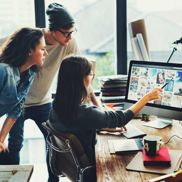 Article Cover Image: Comparing Headless CMS, Traditional CMS, Hybrid CMS, and Static Site Generators for Business Websites