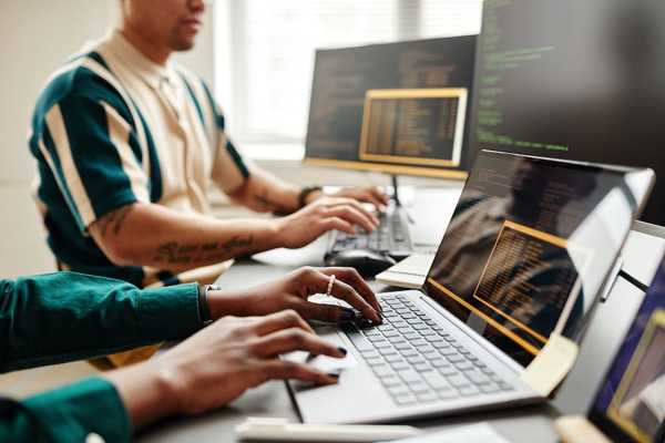 Article Cover Image: Choosing Python for eCommerce!?