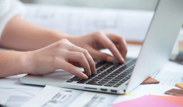 Article Cover Image: Sending Emails in Laravel: Mailable Classes, Templates & Laravel Versions