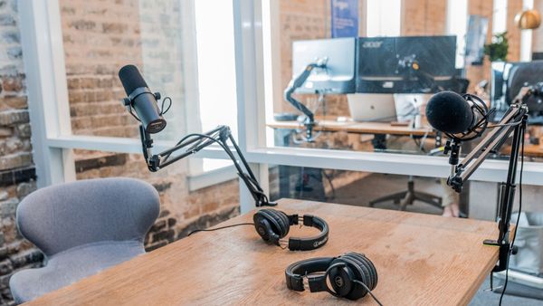 Article Cover Image: The Power Of Video Status Updates