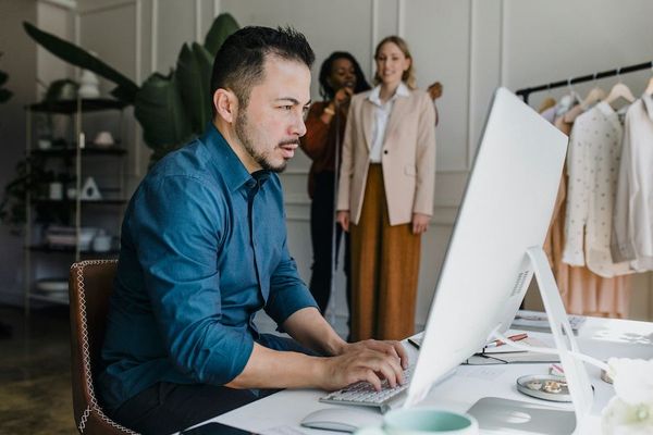 Article Cover Image: Making a Choice Between Composable and Headless Commerce